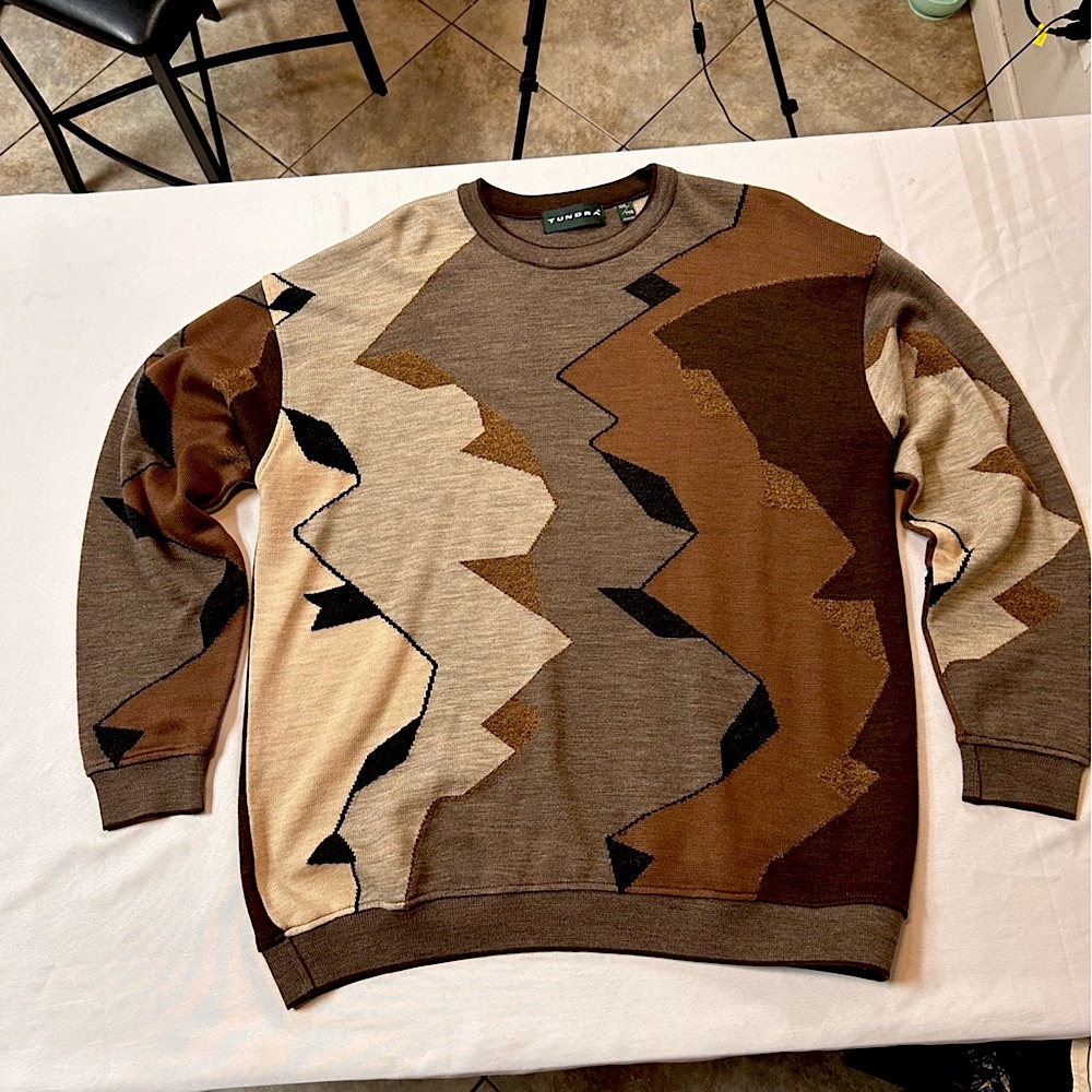 Vintage Tundra Brown and Cream Crewneck Sweater with Geometric Pattern